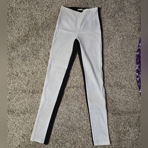 3/$20 Mustard Seed Two Tone Black And White Pants